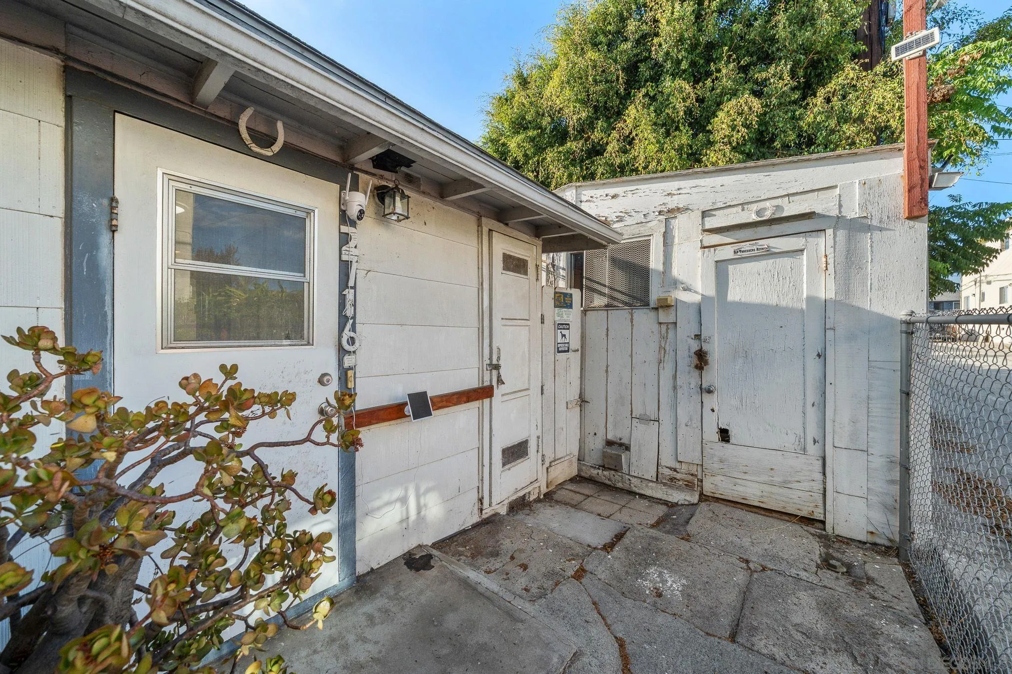 2716 Columbine St.