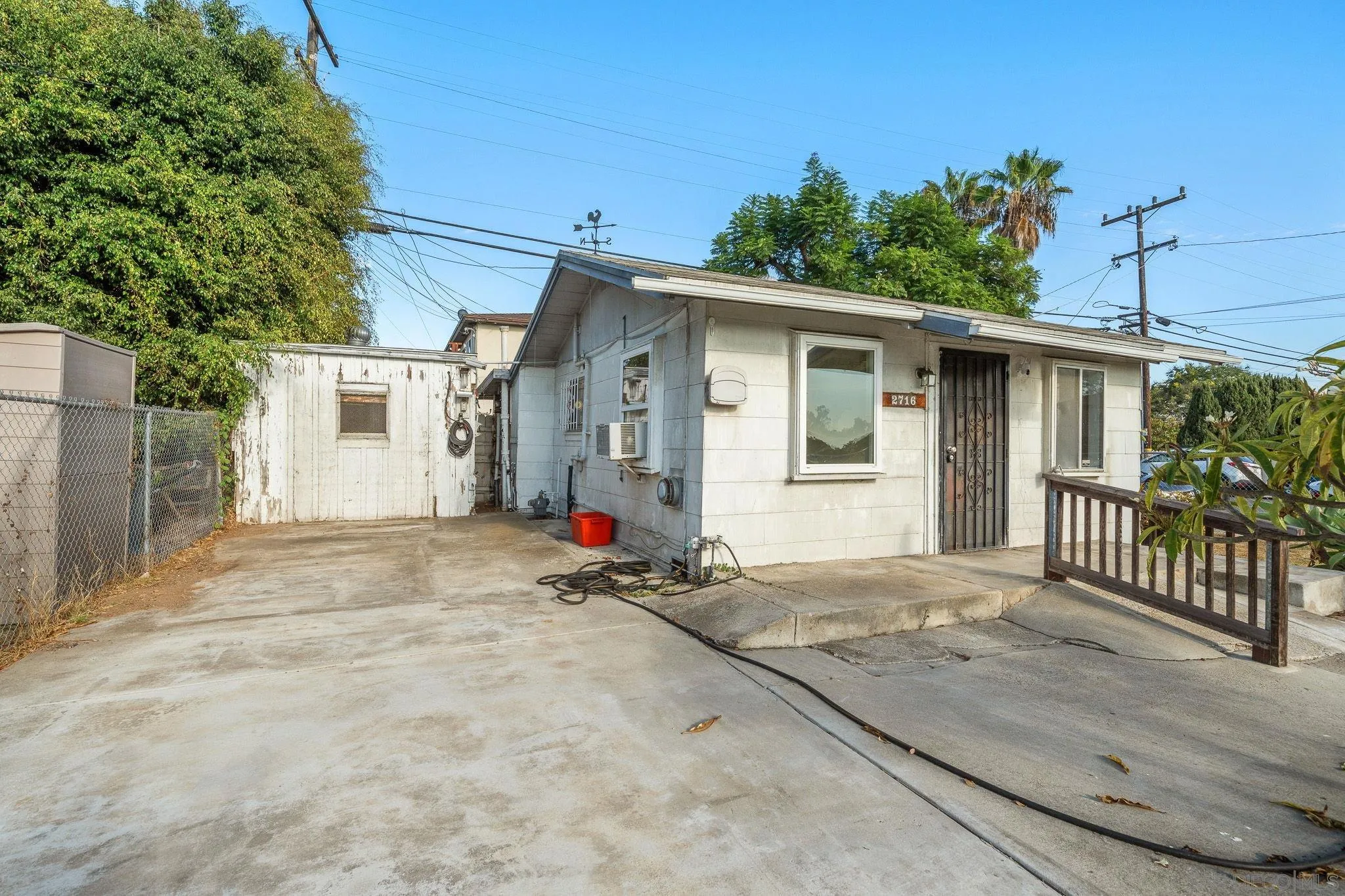 2716 Columbine St.