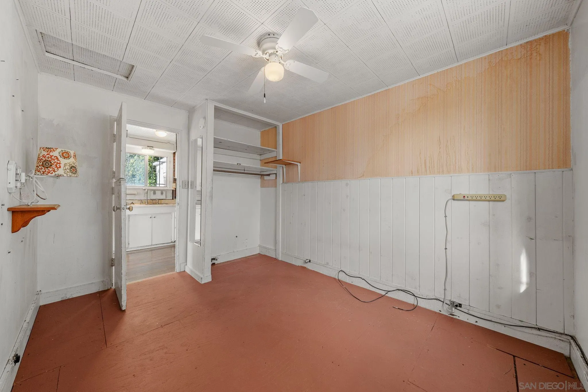 2716 Columbine St.