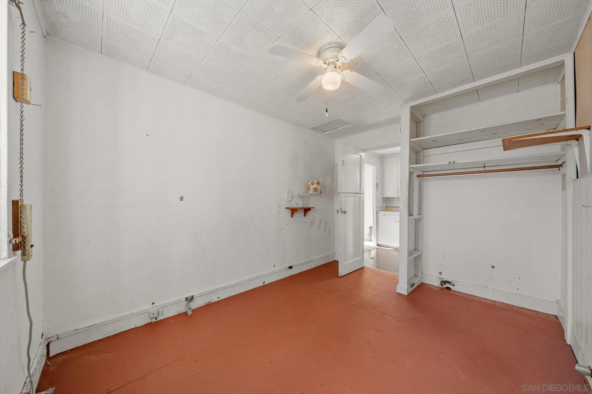 2716 Columbine St.