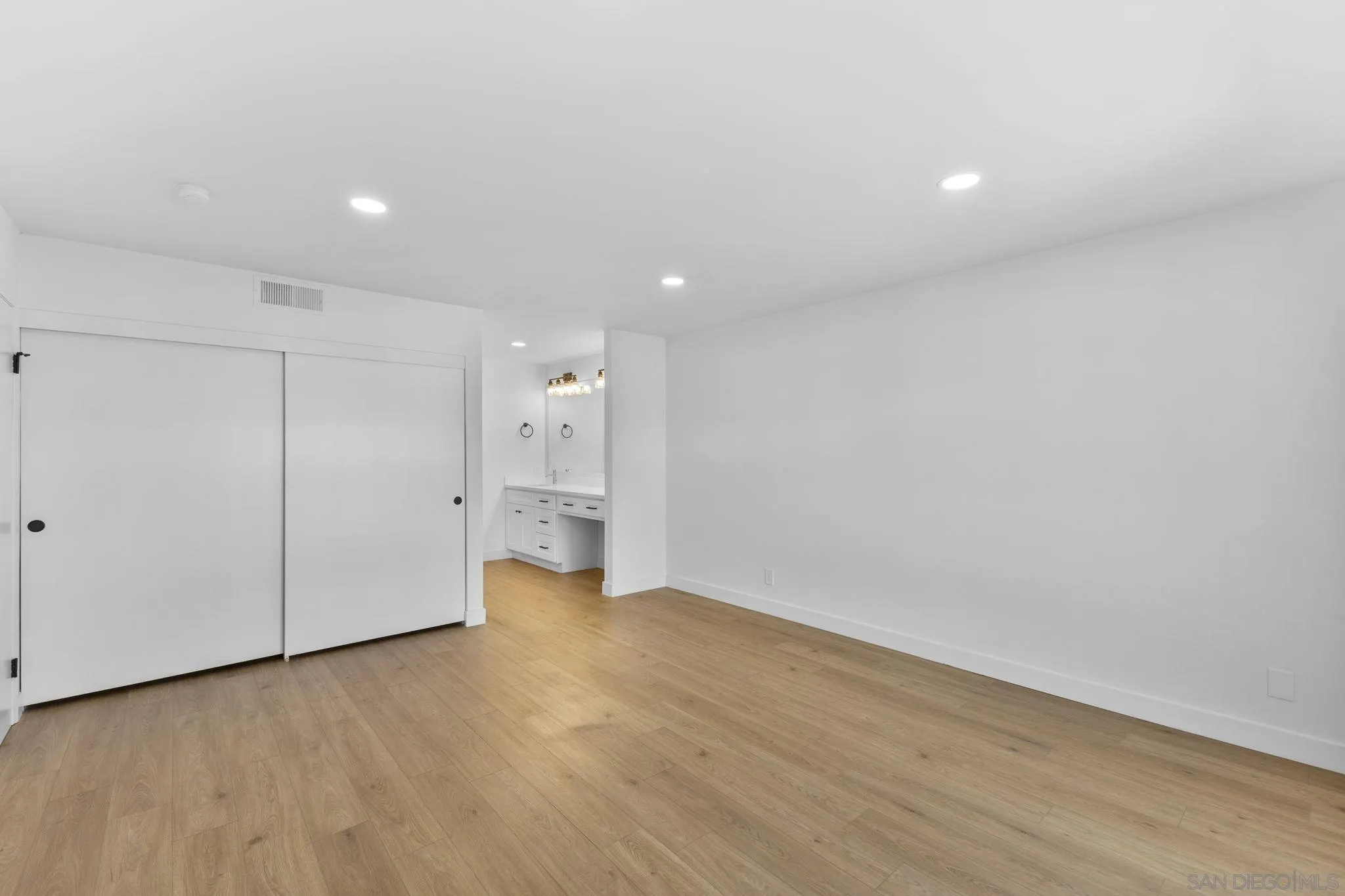 6747 Friars Rd #130 Unit 130