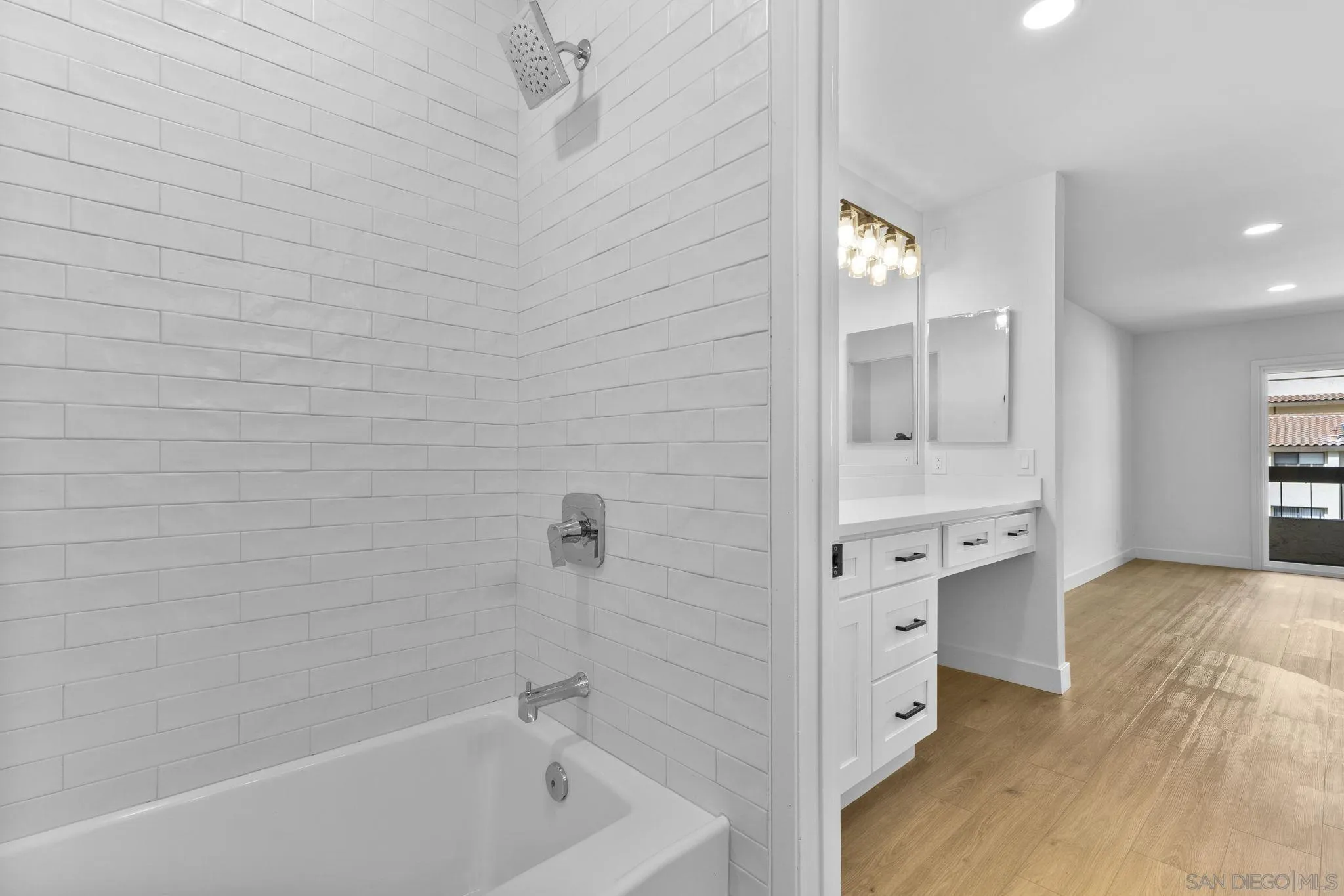 6747 Friars Rd #130 Unit 130