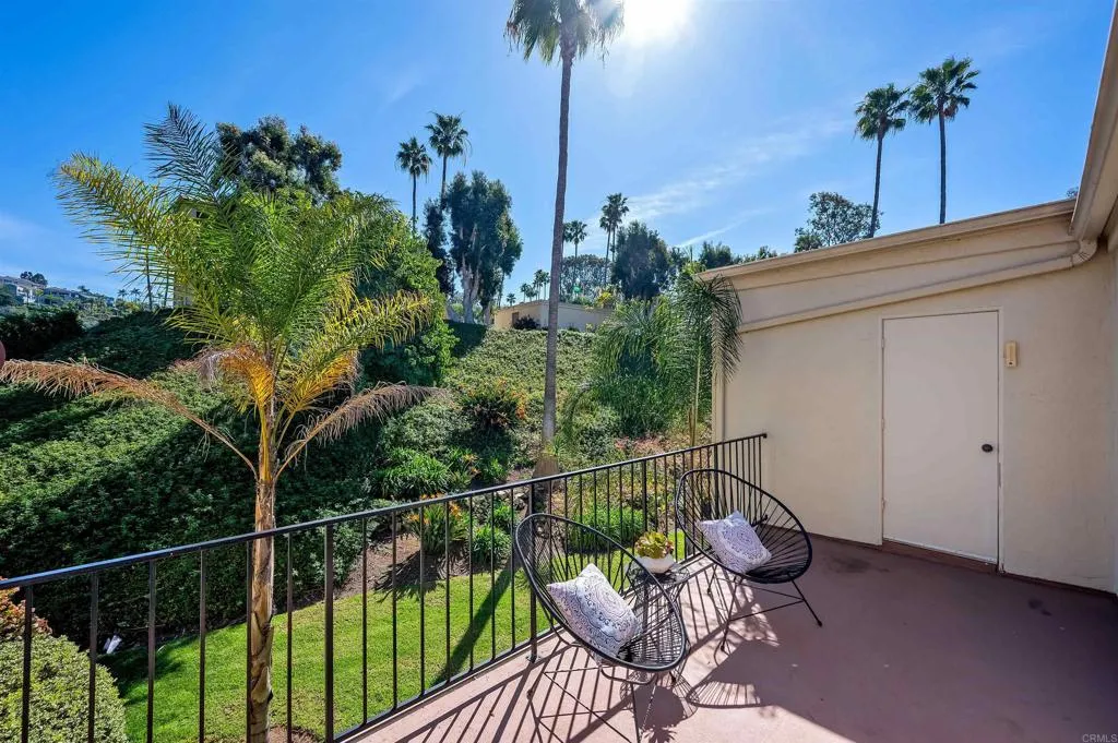 3150 Avenida Alcor
