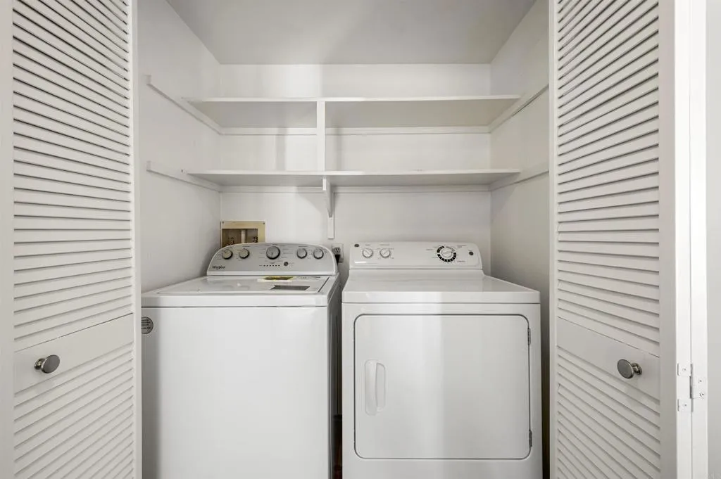 3150 Avenida Alcor