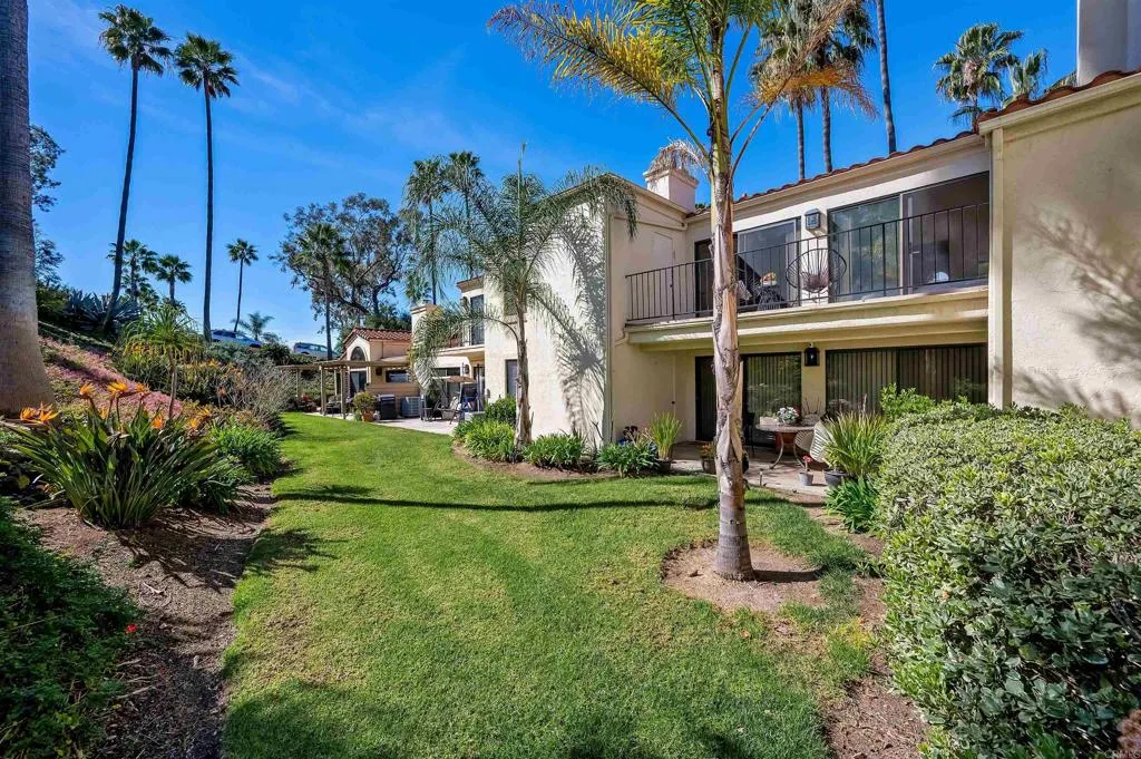 3150 Avenida Alcor