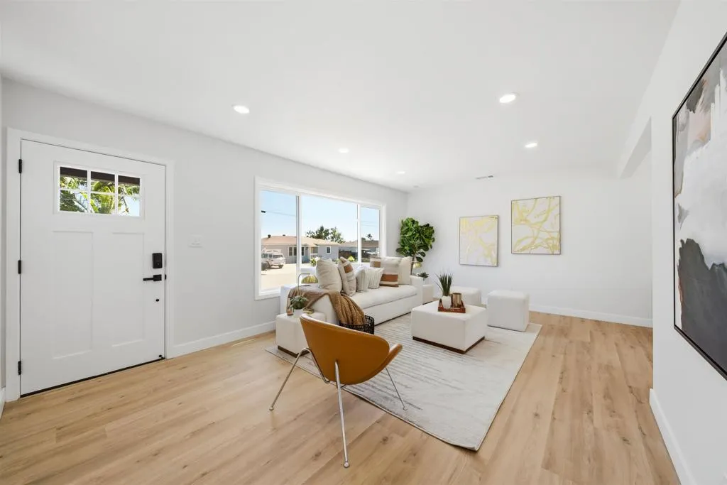 2238 Charles Way