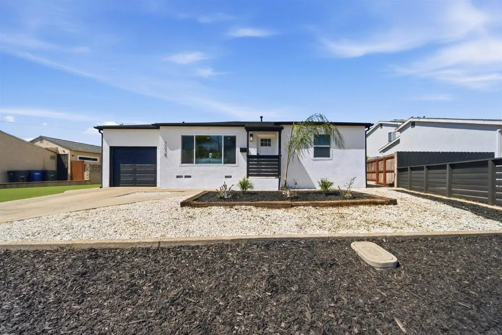 2238 Charles Way