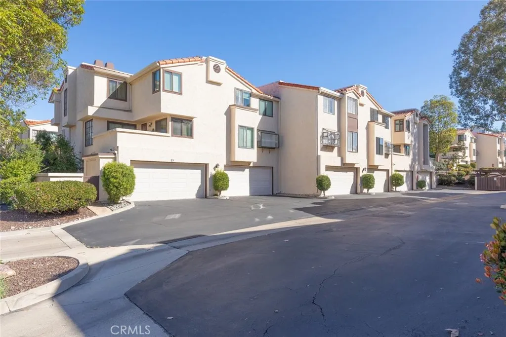 5715 Baltimore Dr Unit 86