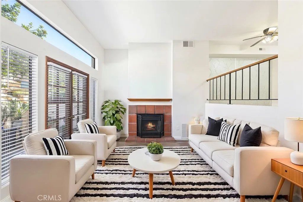5715 Baltimore Dr Unit 86