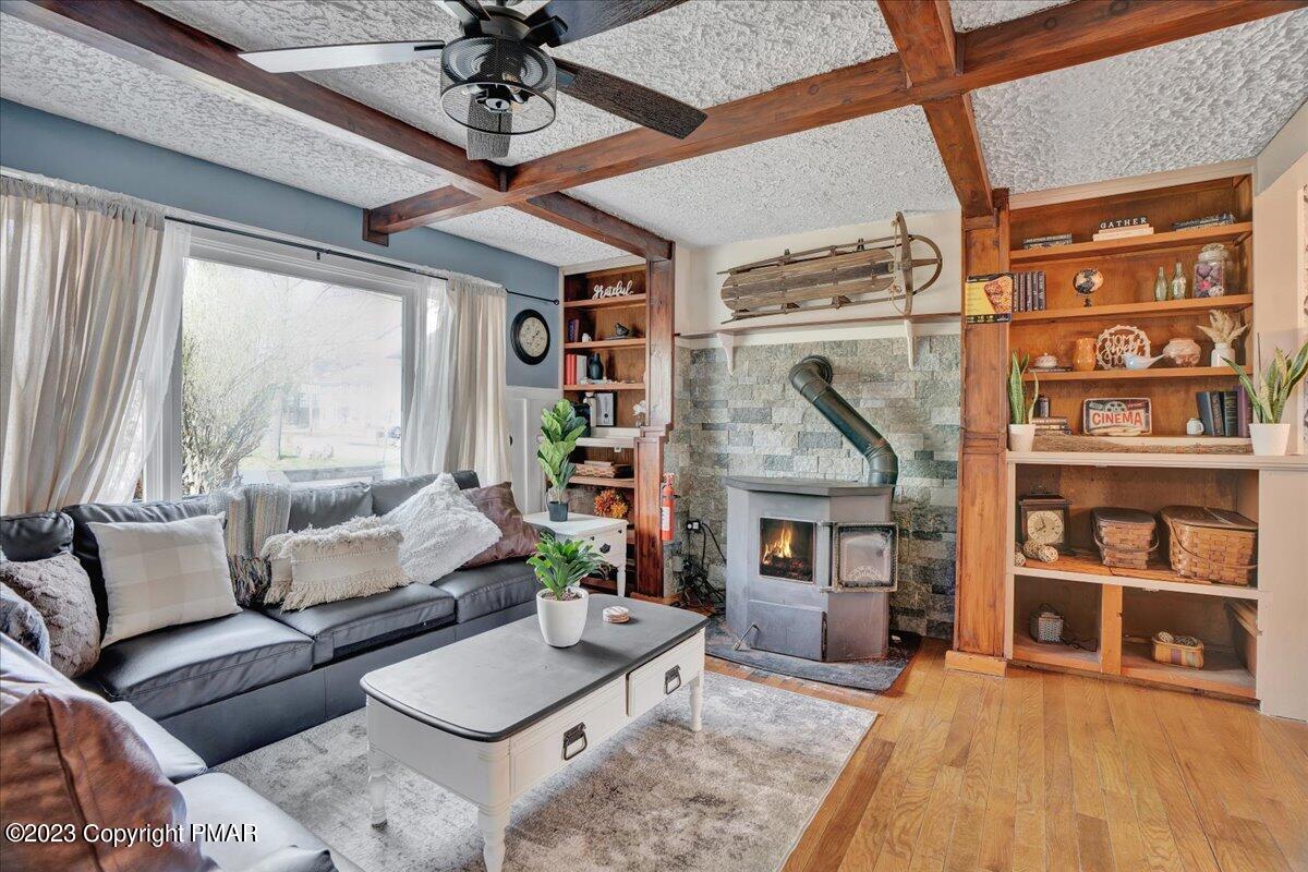 7106 Robinwood Drive