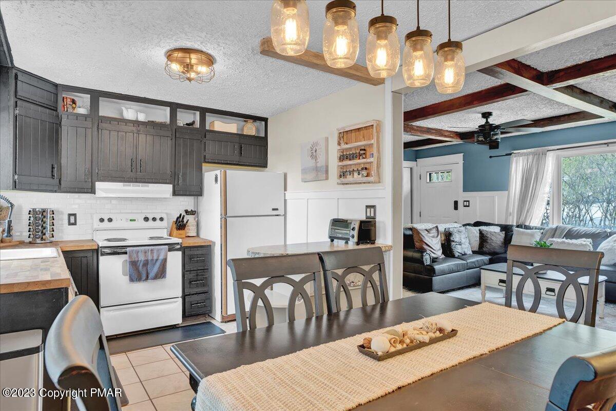 7106 Robinwood Drive