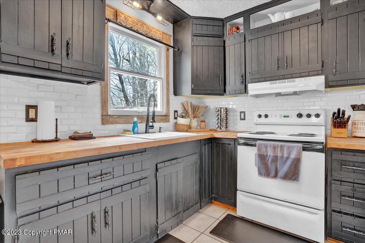 7106 Robinwood Drive