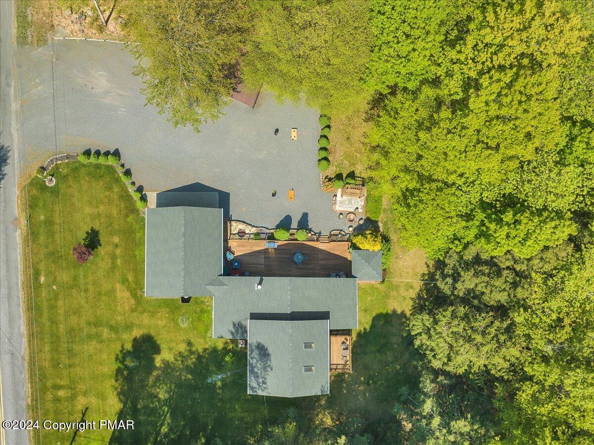 572 Sir Jeoffrey Court