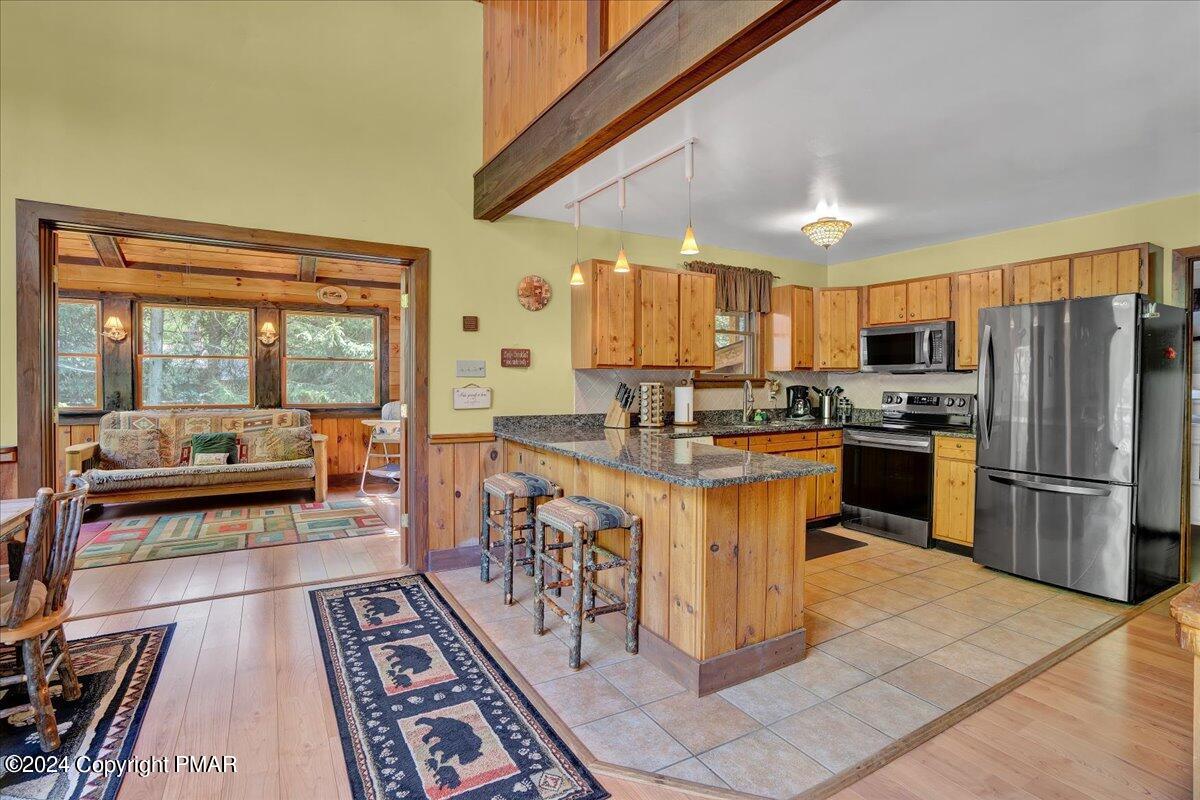 572 Sir Jeoffrey Court