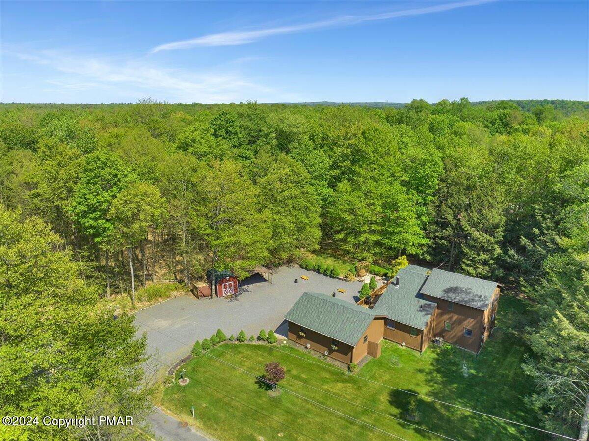 572 Sir Jeoffrey Court