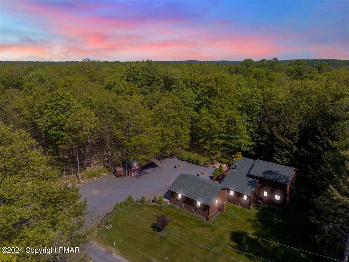 572 Sir Jeoffrey Court