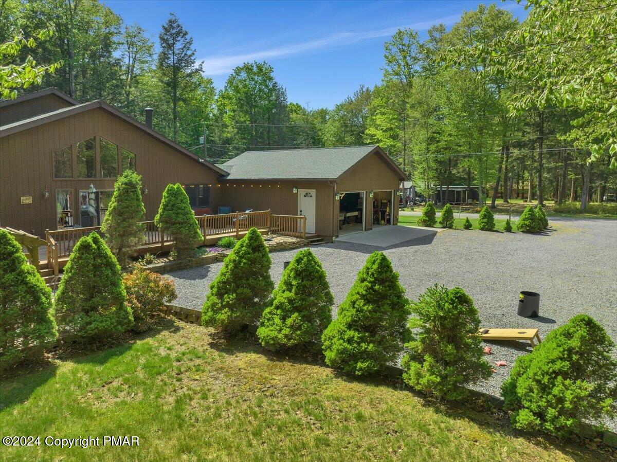 572 Sir Jeoffrey Court