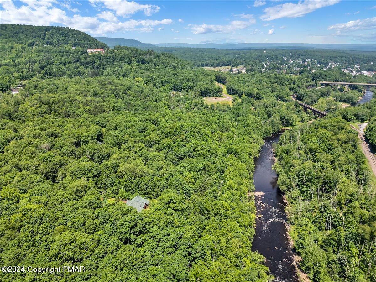 8 River Dr AKA Lehigh Drive