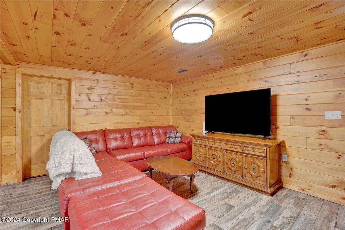 8 River Dr AKA Lehigh Drive