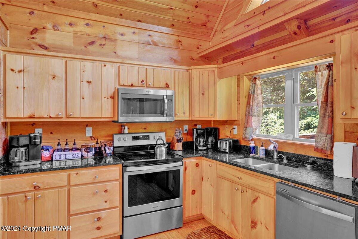 8 River Dr AKA Lehigh Drive