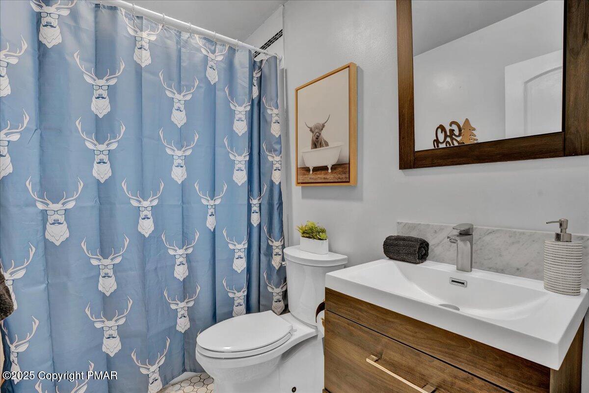 2633 Long Pond Road