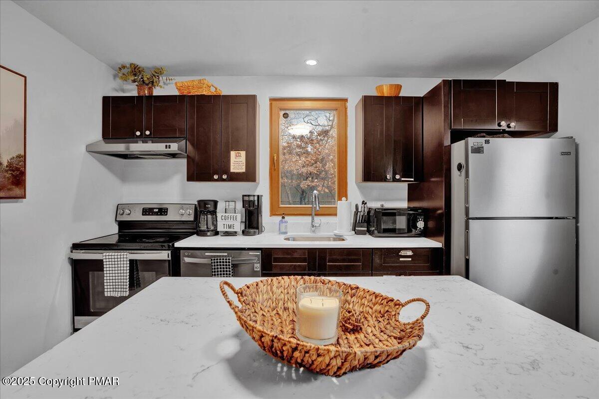 2633 Long Pond Road