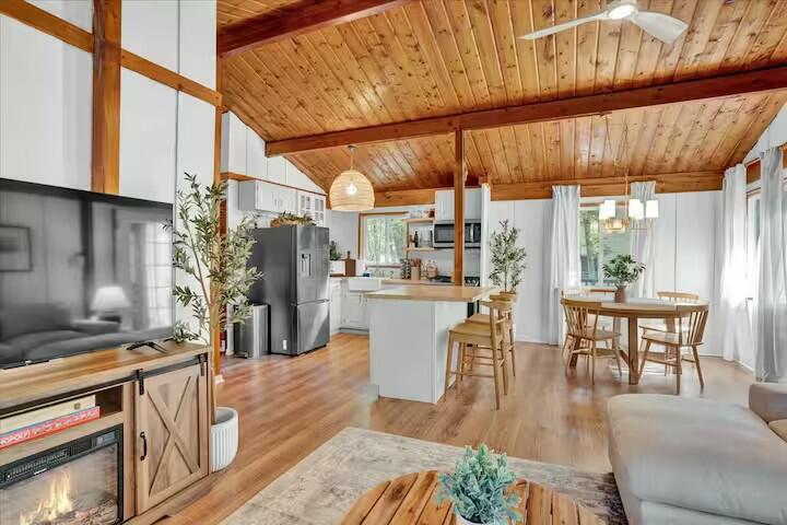 328 Sidney Avenue