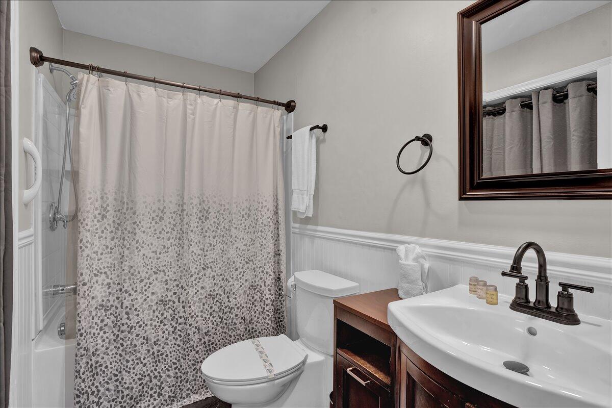 5266 Beechwood Road