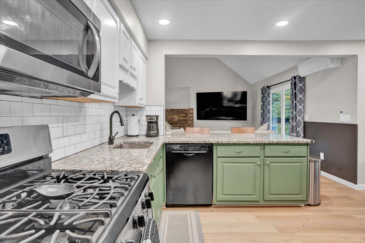 5266 Beechwood Road