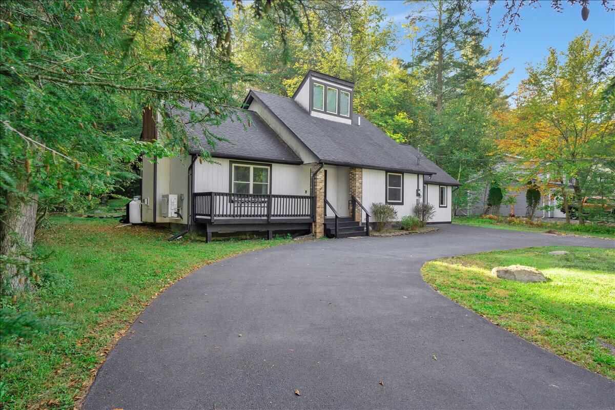 5266 Beechwood Road