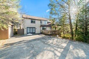 415 Minsi Trail W