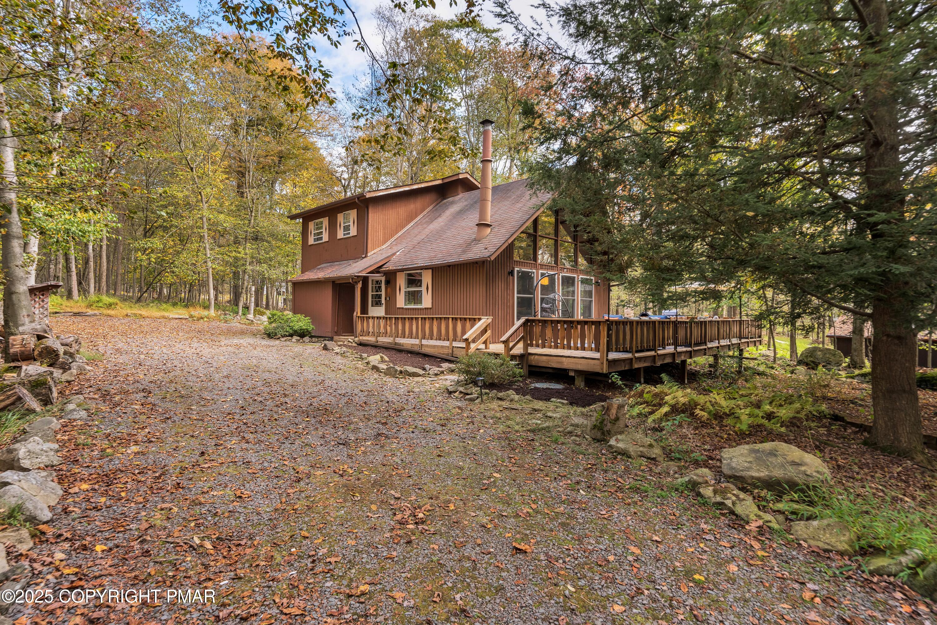 22 Mountain Glen Drive