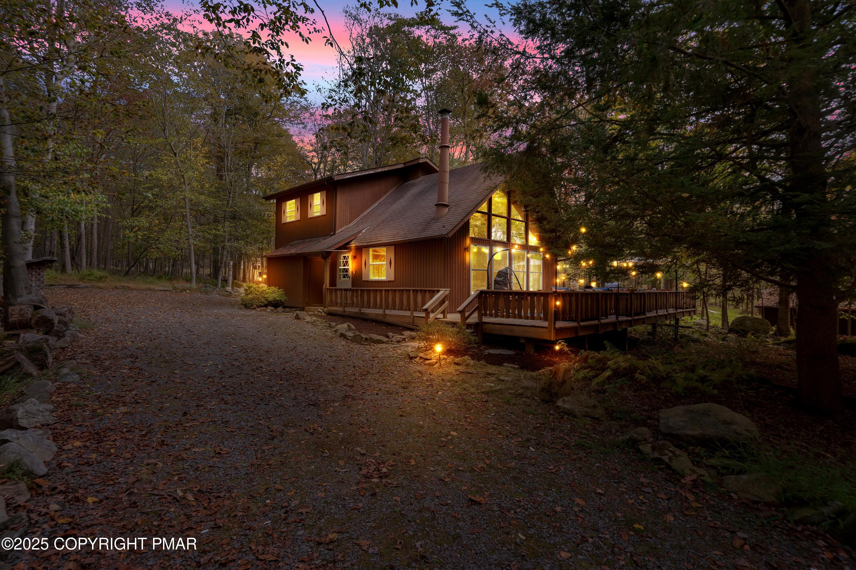 22 Mountain Glen Drive