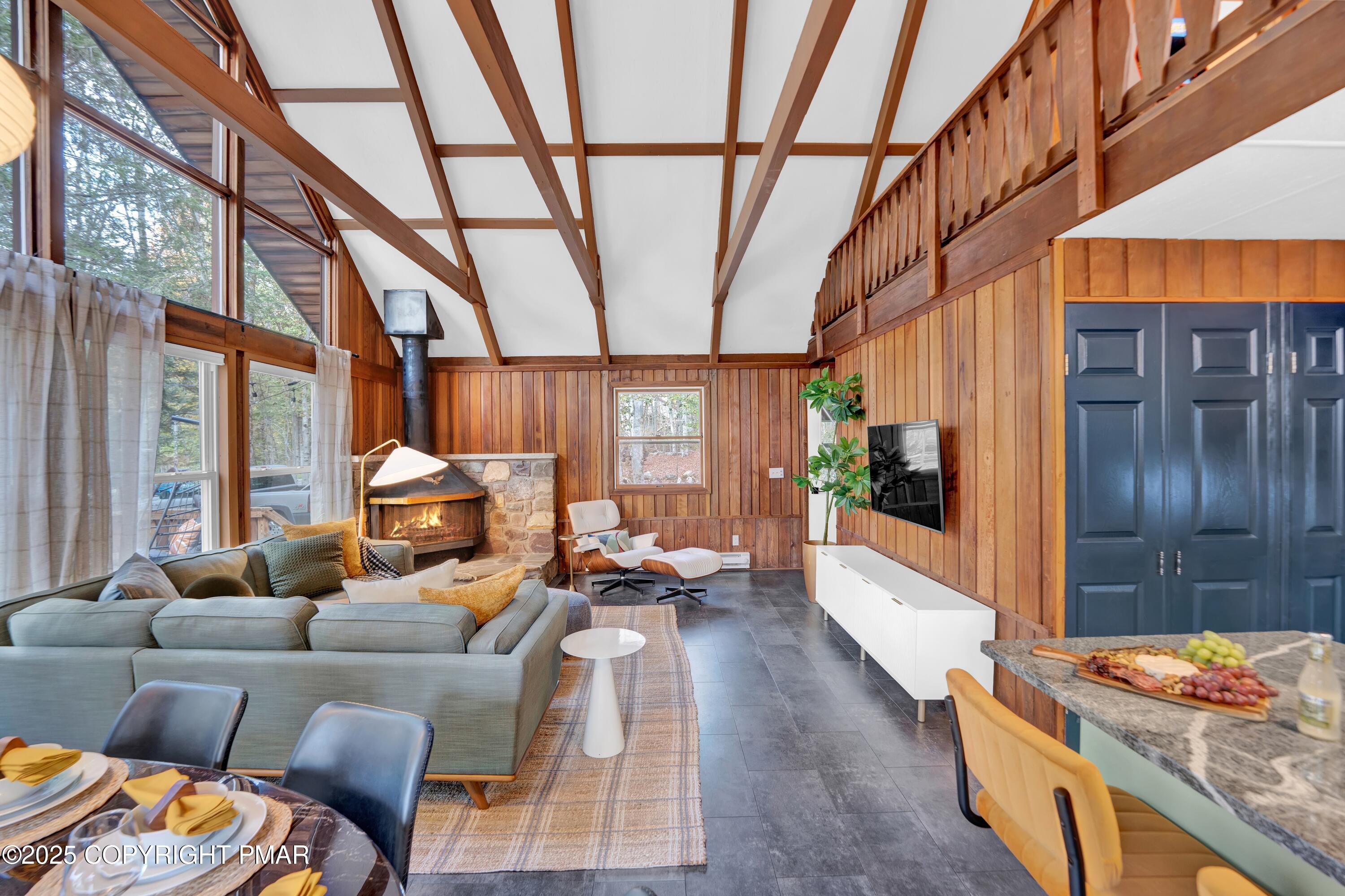 22 Mountain Glen Drive