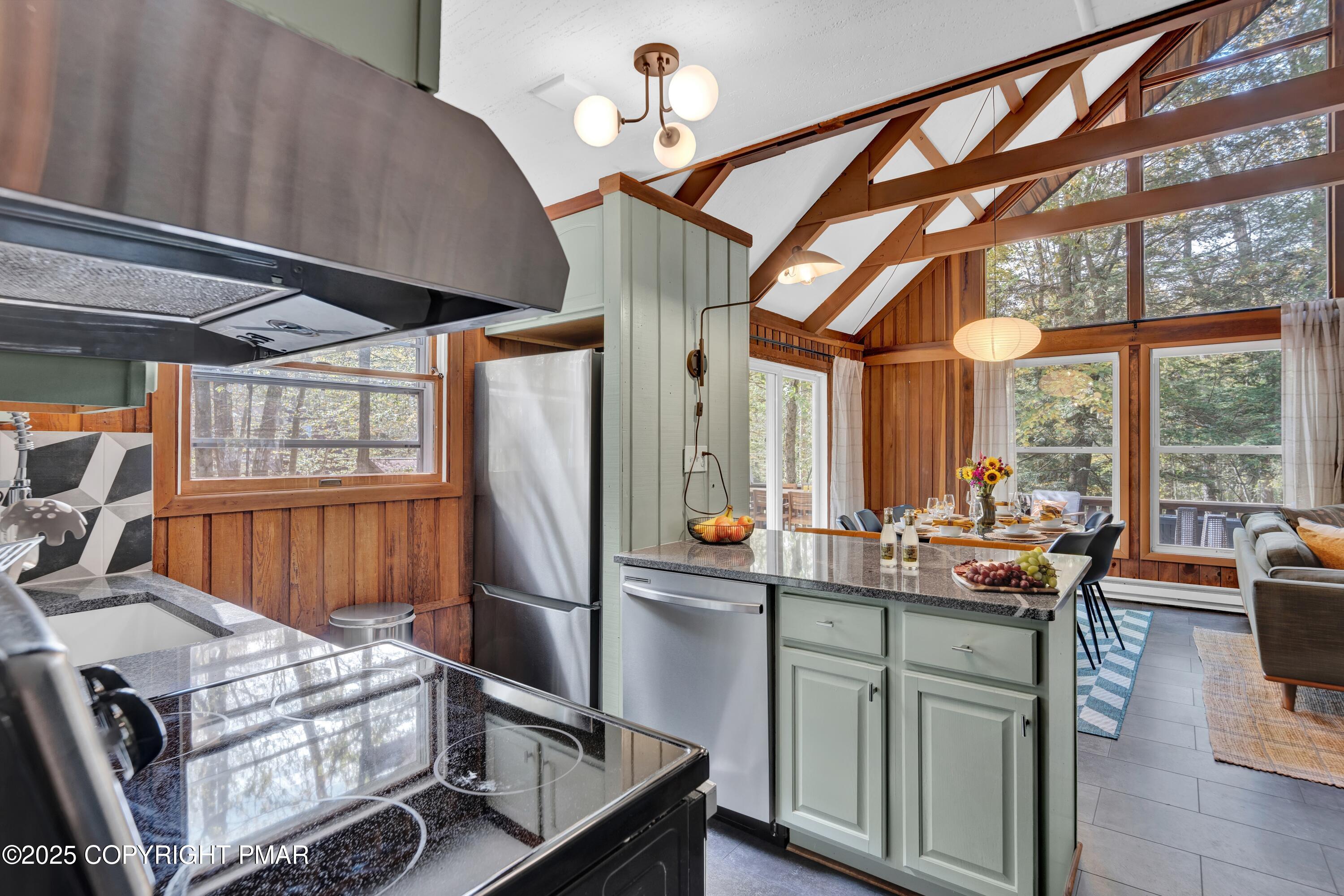 22 Mountain Glen Drive