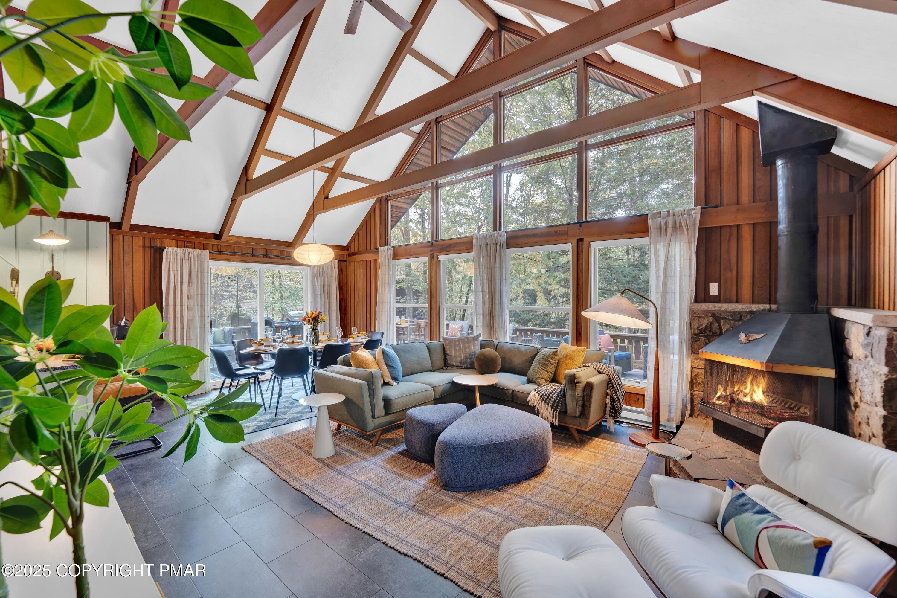 22 Mountain Glen Drive