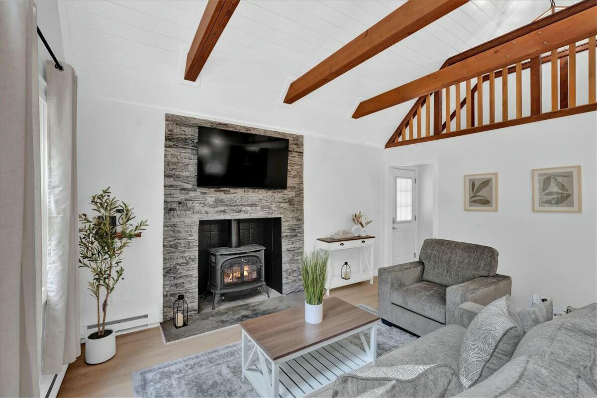 114 Petrarch Trail