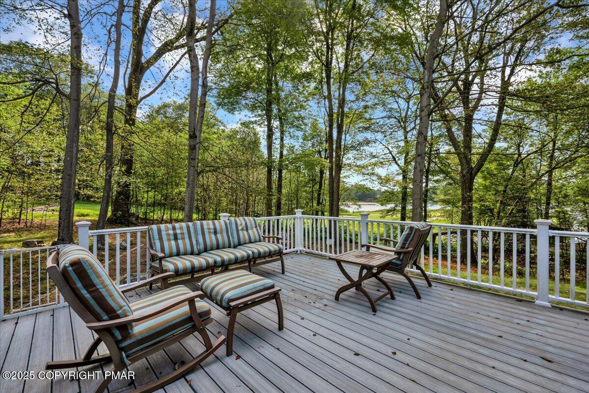 116 Spyglass Hill Road
