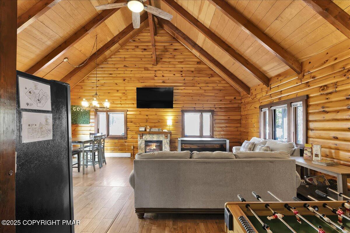 7515 Crestview Drive