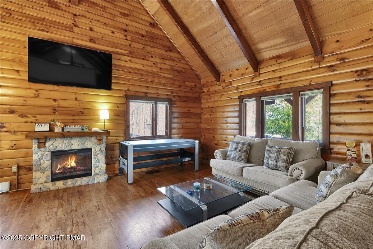 7515 Crestview Drive