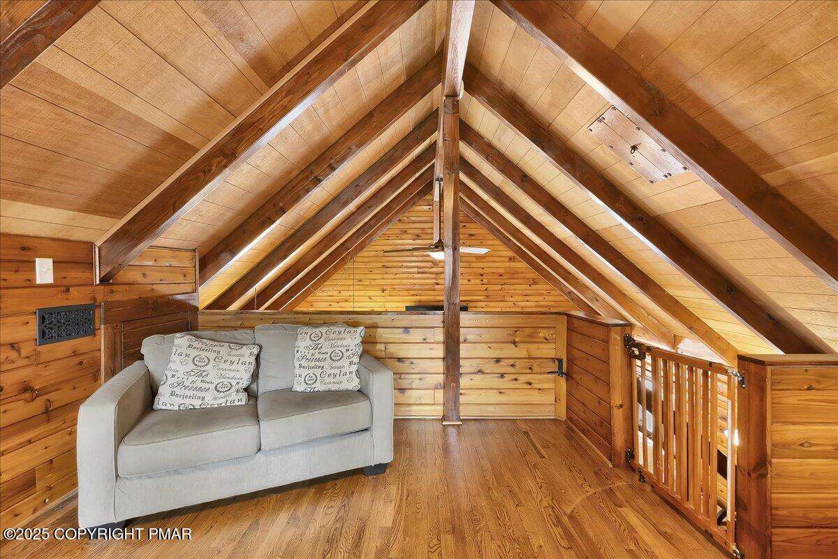 7515 Crestview Drive