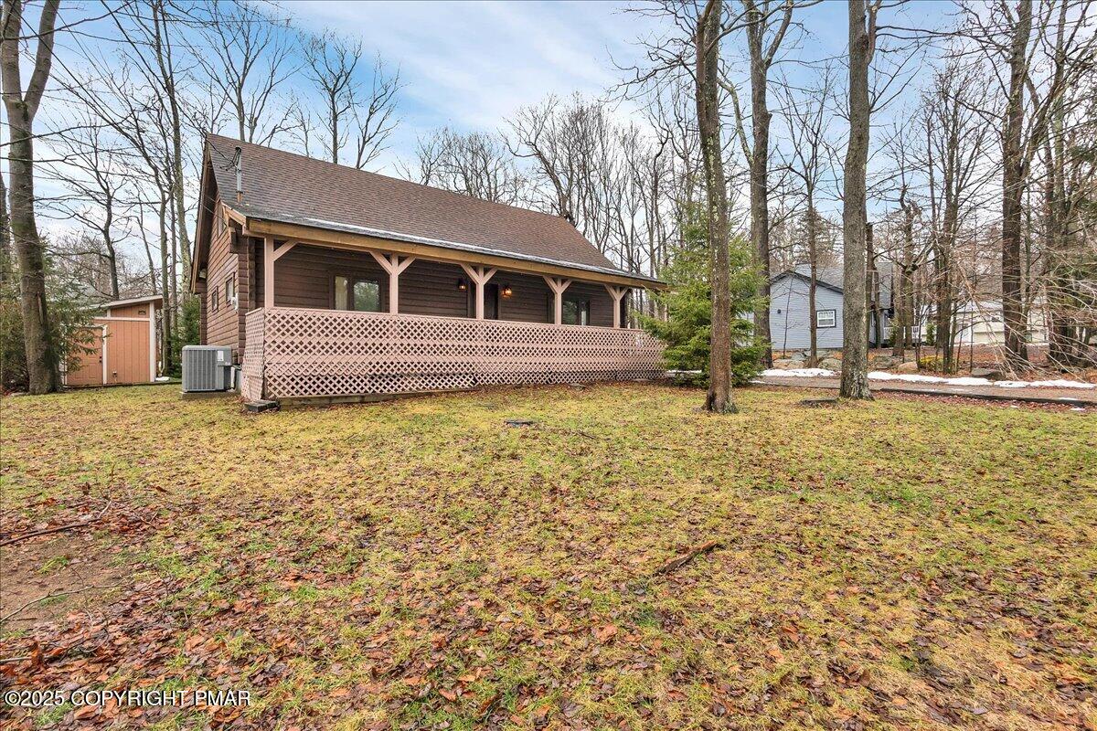 7515 Crestview Drive