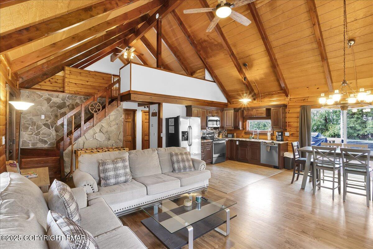 7515 Crestview Drive