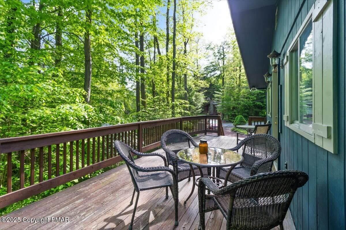 102 Sweet Briar Road