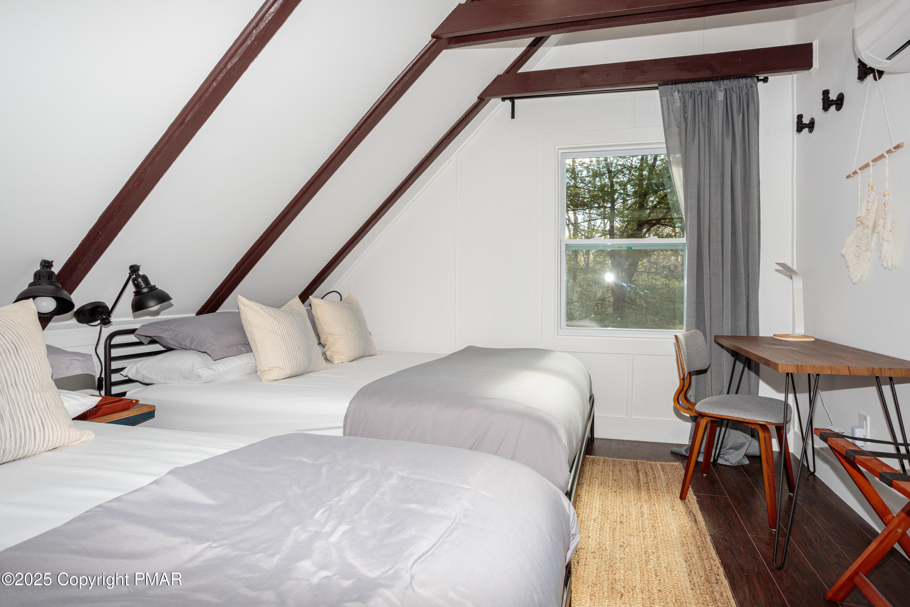 619 Washington Place