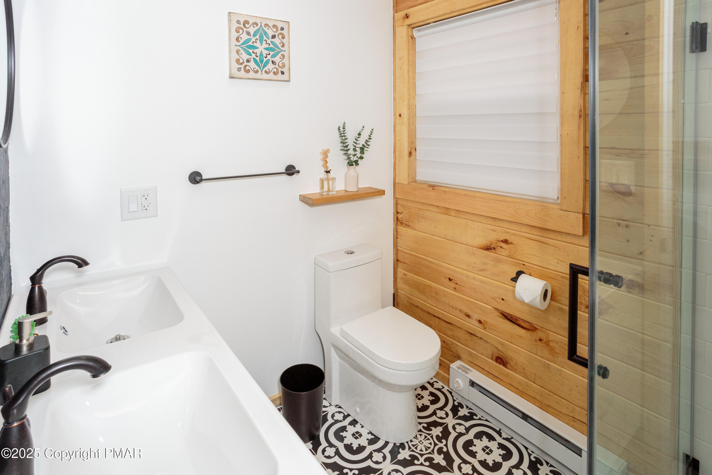 619 Washington Place