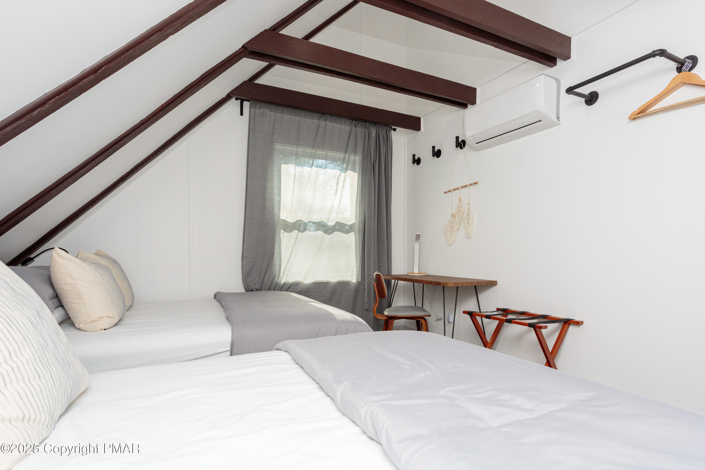 619 Washington Place