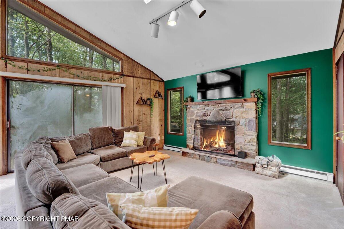 4121 Hemlock Trail