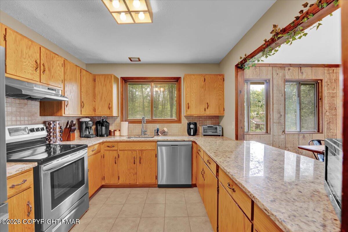 4121 Hemlock Trail