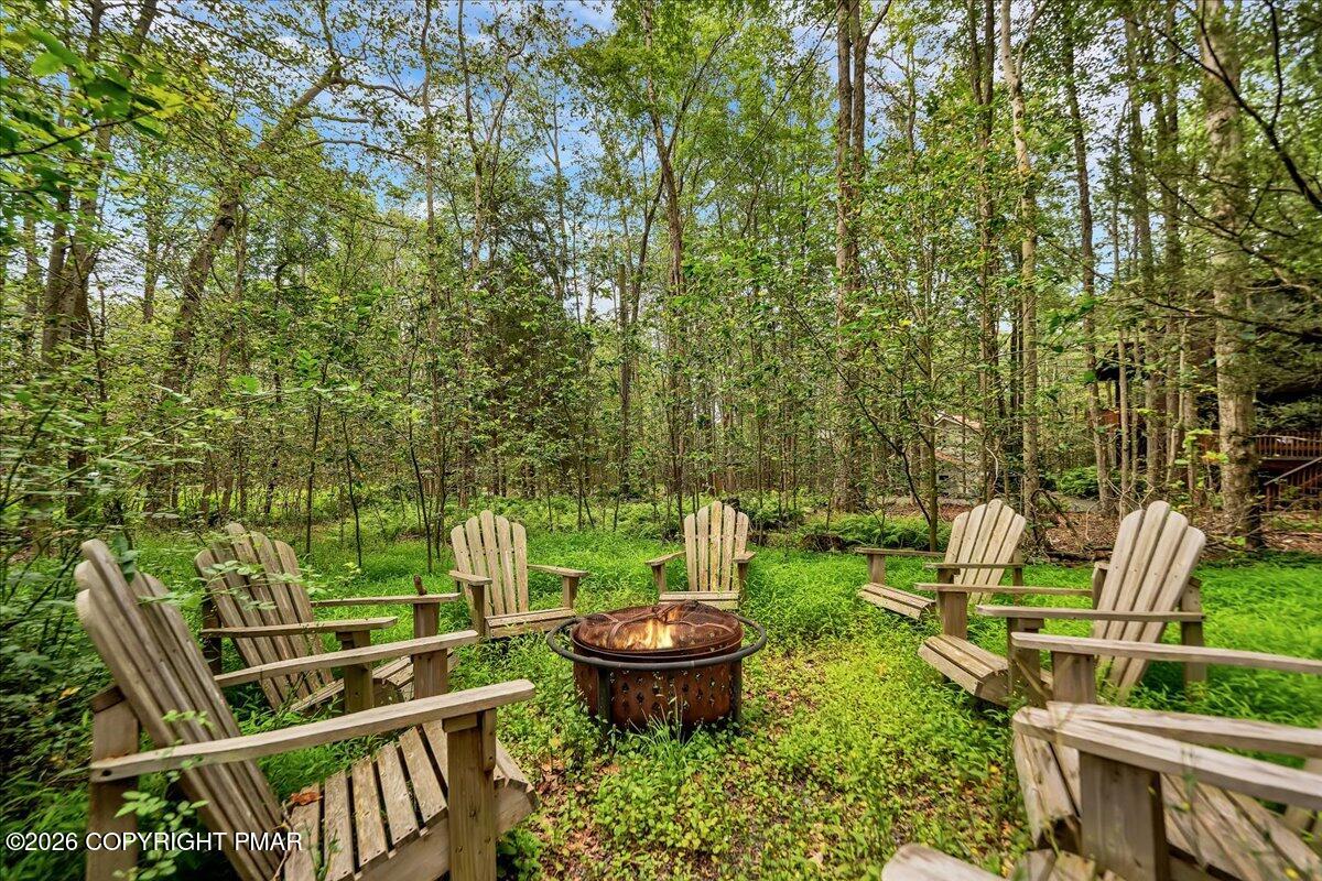 4121 Hemlock Trail